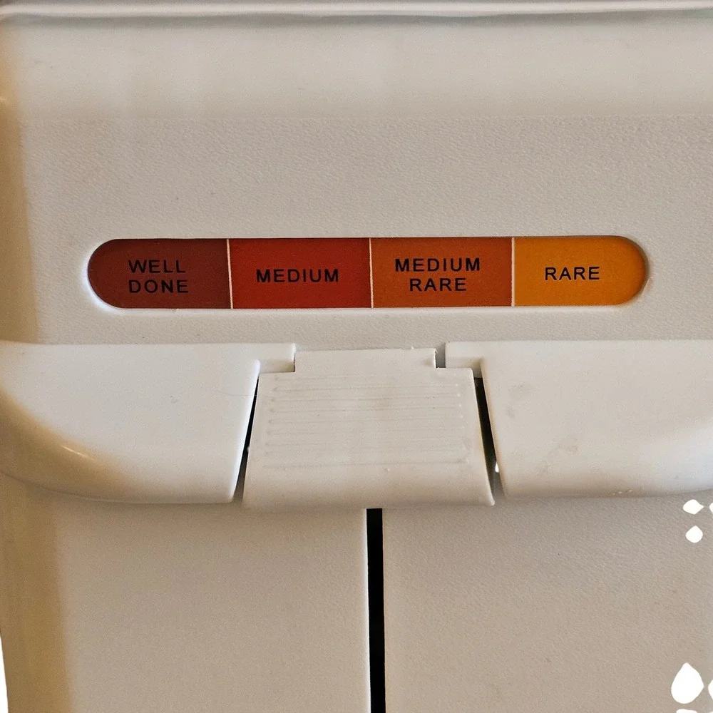 Vintage Hot Diggity Dogger Hot Dog Toaster HD 2121 Concepts Electronix 1998